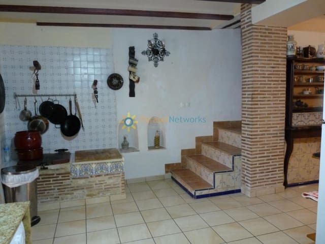 6 bedroom Townhouse for sale in Palomar with pool - € 199,000 (Ref: 10008061)