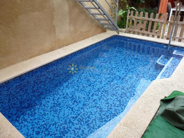 6 bedroom Townhouse for sale in Palomar with pool - € 199,000 (Ref: 10008061)