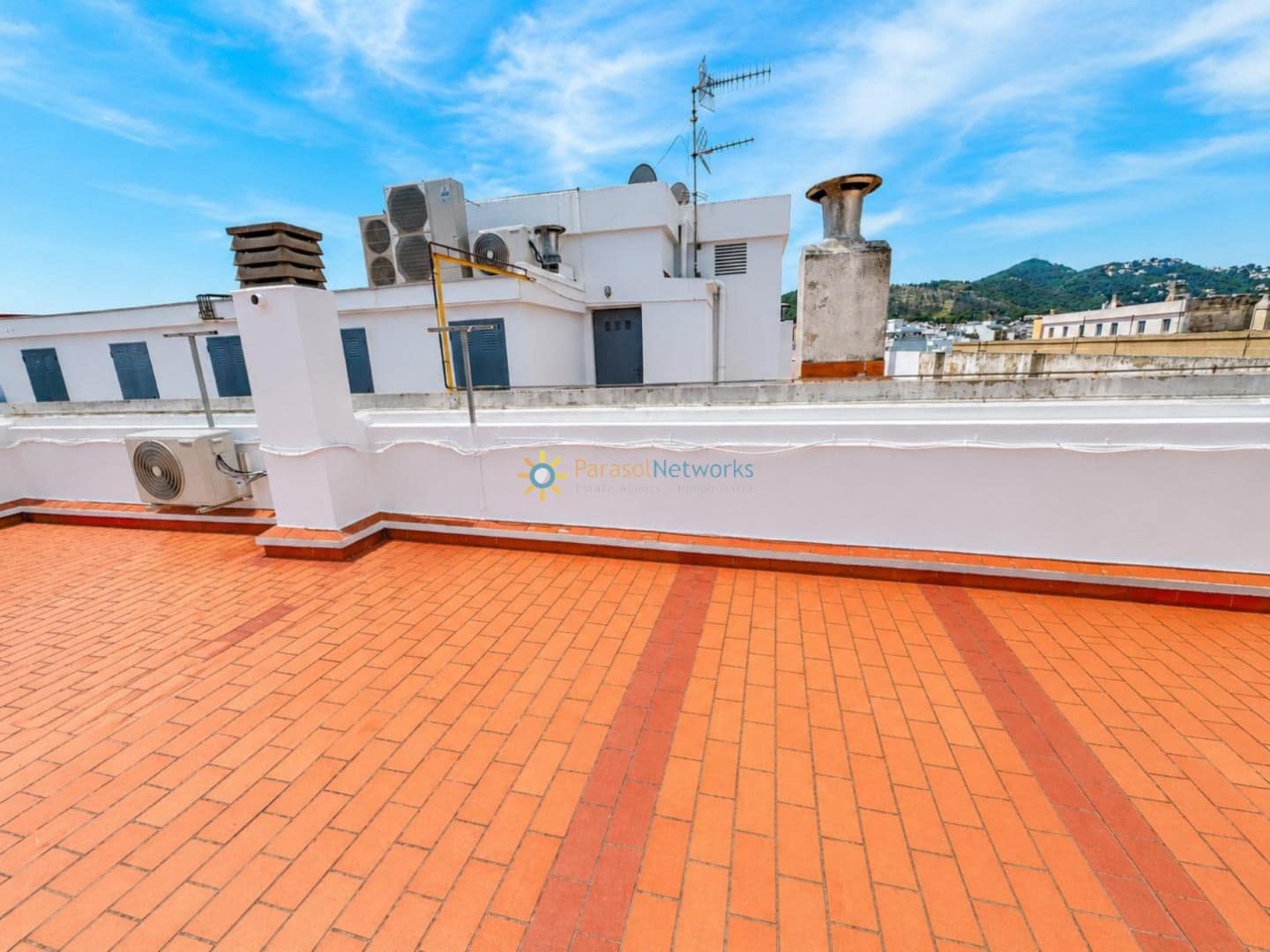 3 bedroom Apartment for sale in Oliva with garage - € 165,000 (Ref: 10008106)