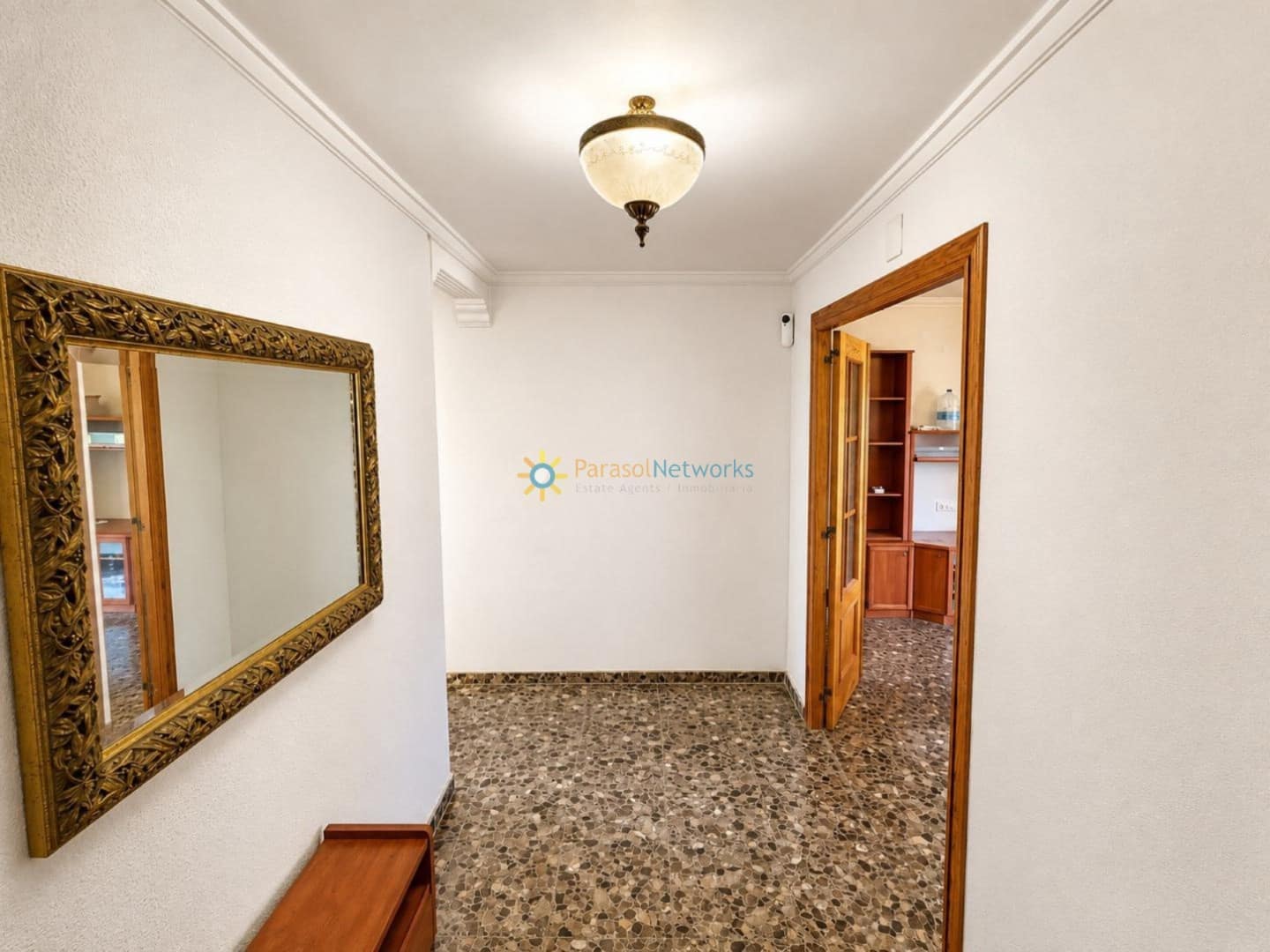 3 bedroom Apartment for sale in Oliva with garage - € 165,000 (Ref: 10008106)