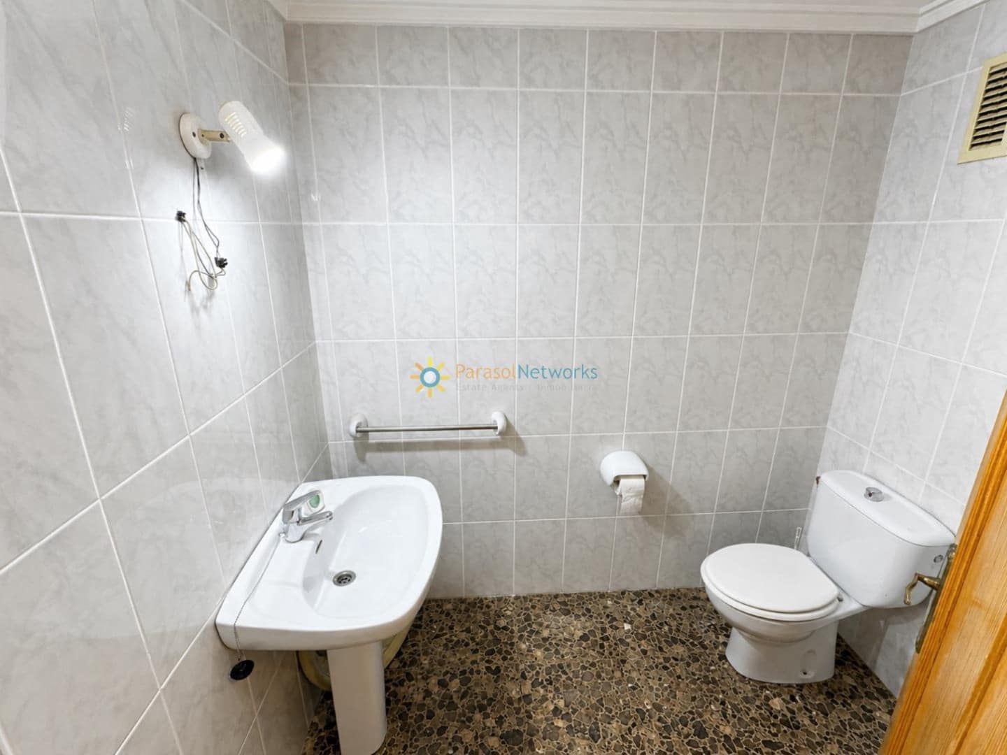 3 bedroom Apartment for sale in Oliva with garage - € 165,000 (Ref: 10008106)