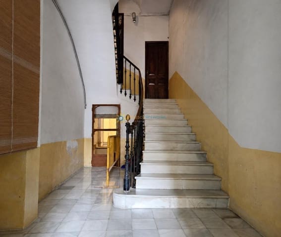 3 bedroom Flat for sale in Xàtiva with garage - € 365,000 (Ref: 10009698)