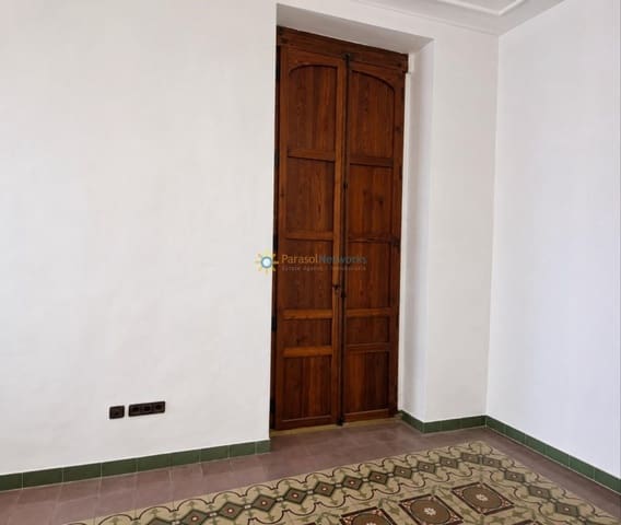 3 bedroom Flat for sale in Xàtiva with garage - € 365,000 (Ref: 10009698)