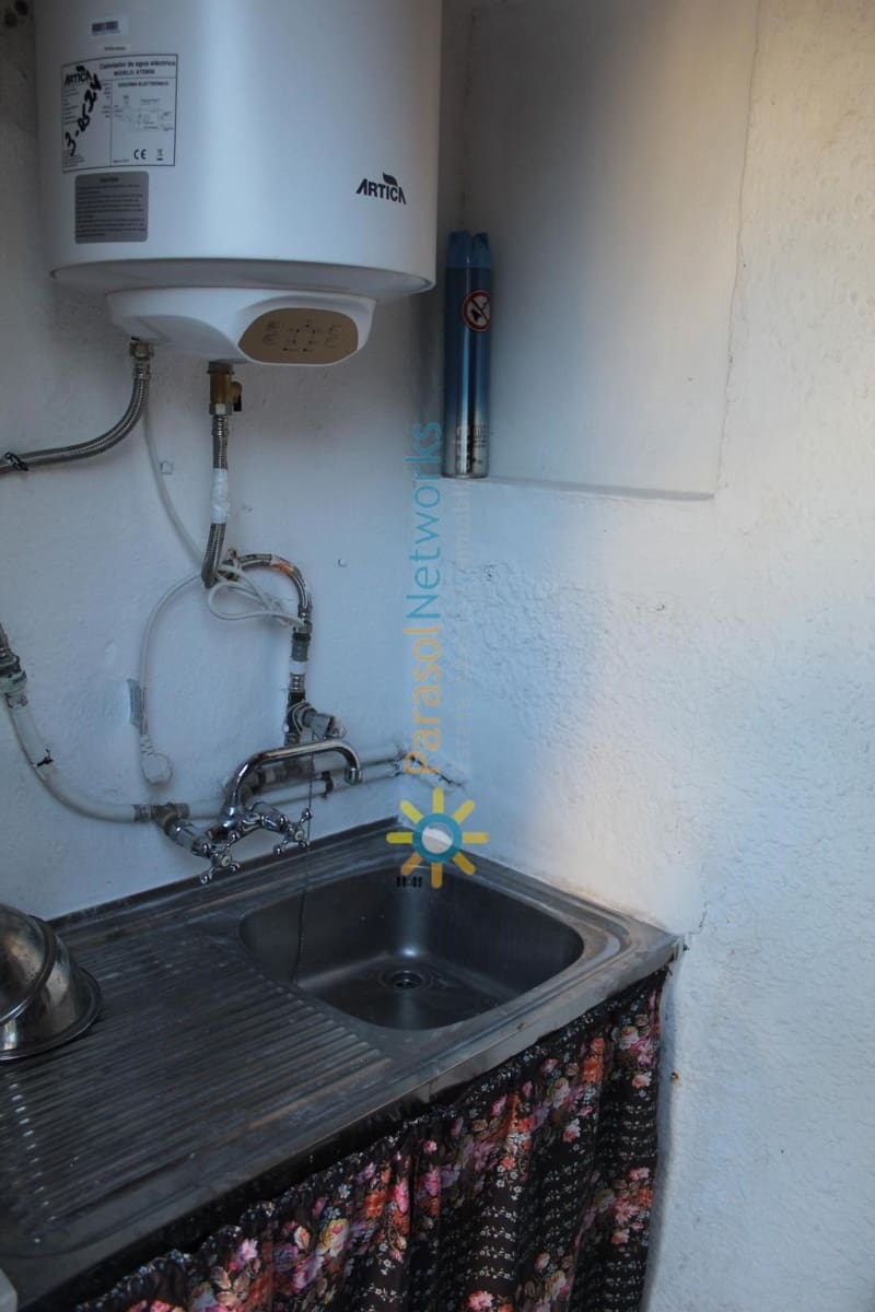3 bedroom Villa for rent in Oliva with pool - € 800 (Ref: 10009979)