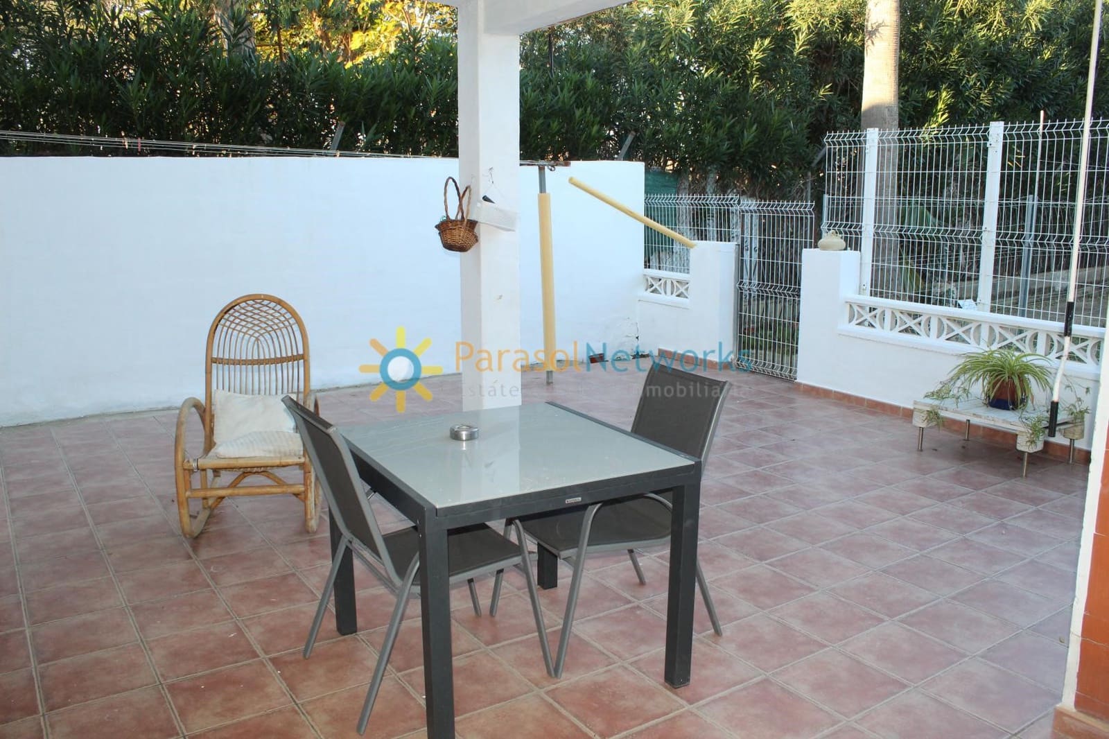 3 bedroom Villa for rent in Oliva with pool - € 800 (Ref: 10009979)