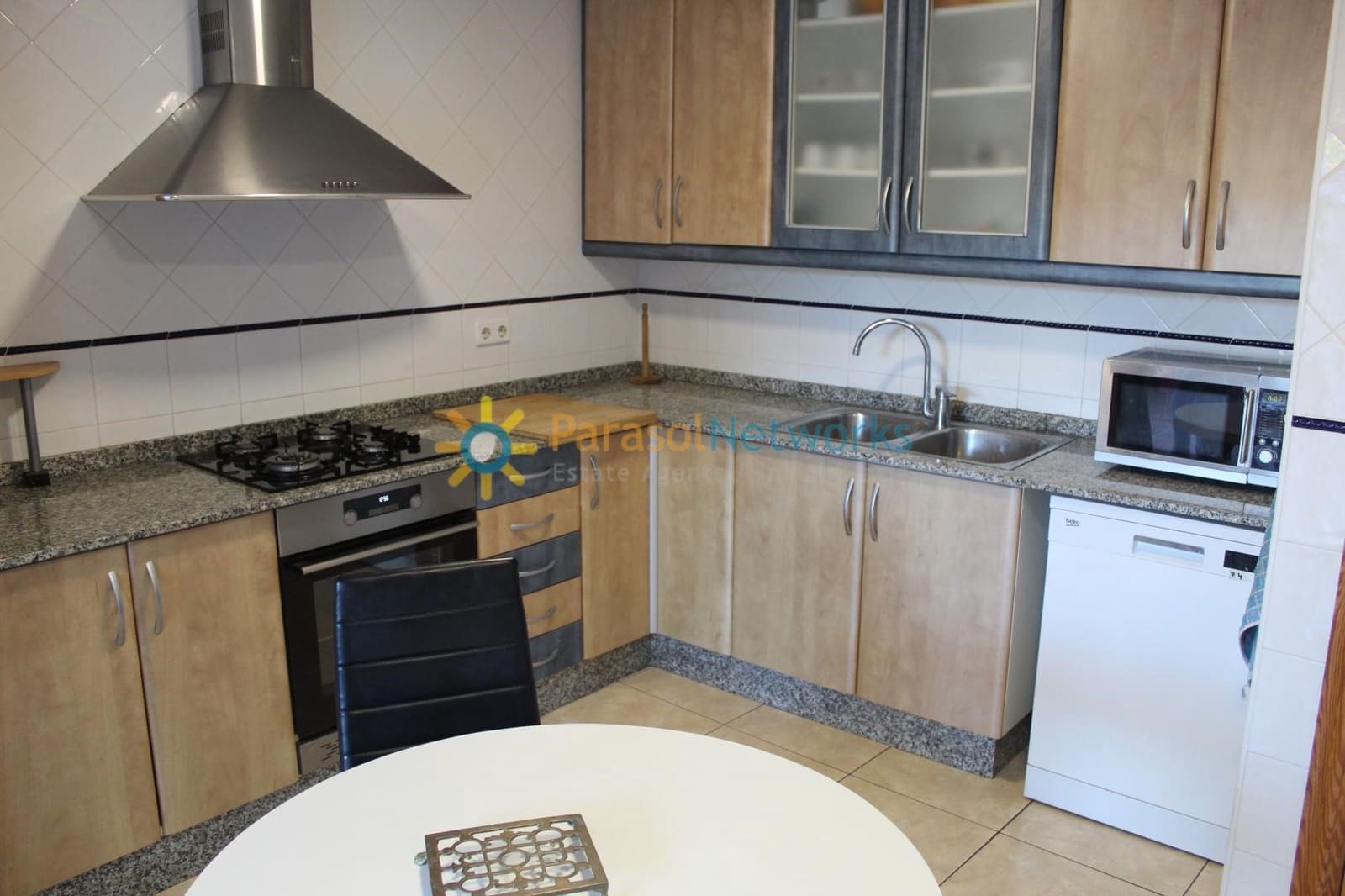 3 bedroom Villa for rent in Oliva with pool - € 800 (Ref: 10009979)