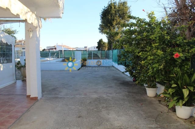3 quarto Moradia para arrendar em Oliva Playa, Oliva com piscina - 800 € (Ref: 10009979)