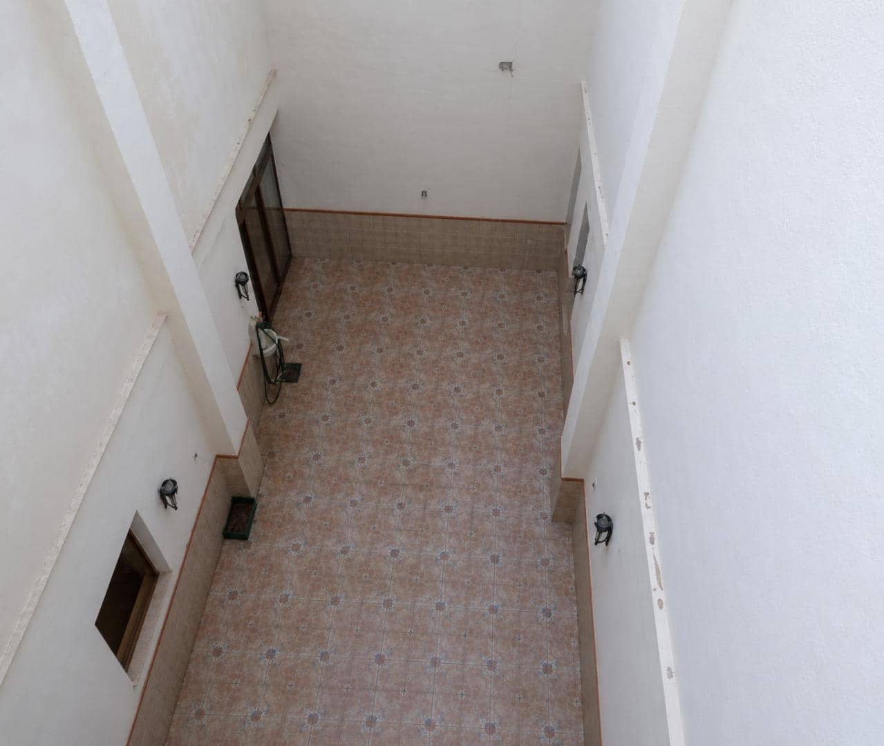 4 Zimmer Villa zu verkaufen in Bufali mit Pool Garage - 450.000 € (Ref: 10012148)