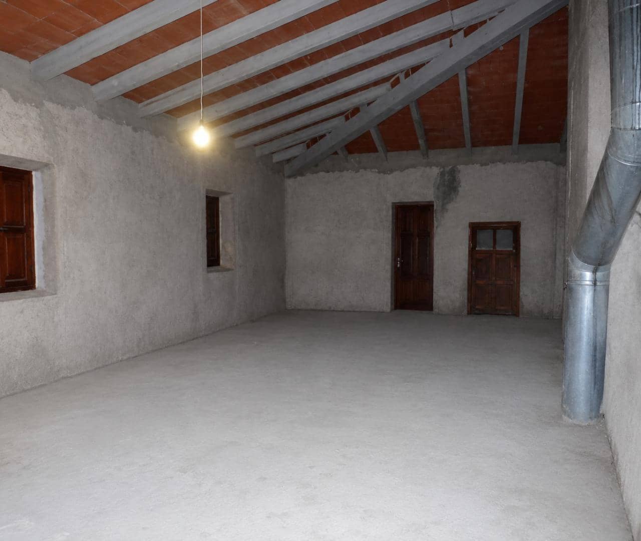 4 Zimmer Villa zu verkaufen in Bufali mit Pool Garage - 450.000 € (Ref: 10012148)