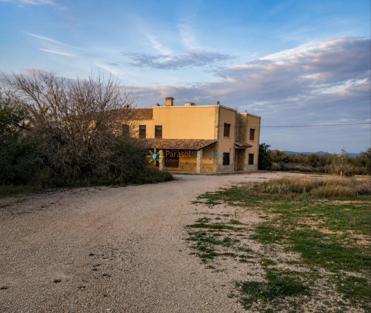 4 Zimmer Villa zu verkaufen in Bufali mit Pool Garage - 450.000 € (Ref: 10012148)