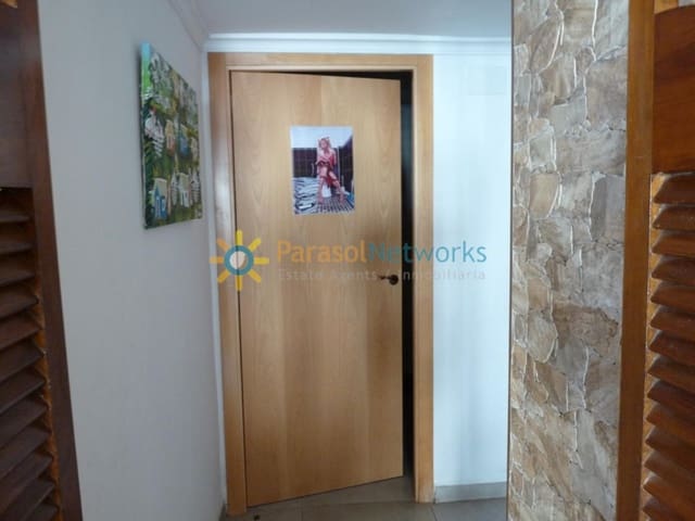 1 chambre Restaurant/Bar à vendre à Piles - 330 000 € (Ref: 10012207)