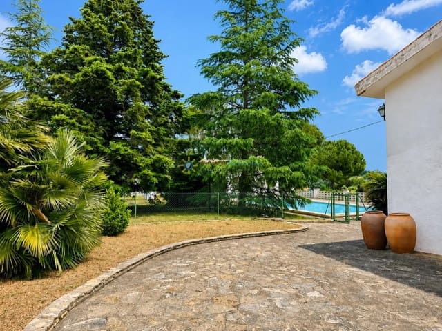 5 bedroom Villa for sale in Ontinyent with pool garage - € 440,000 (Ref: 10012420)