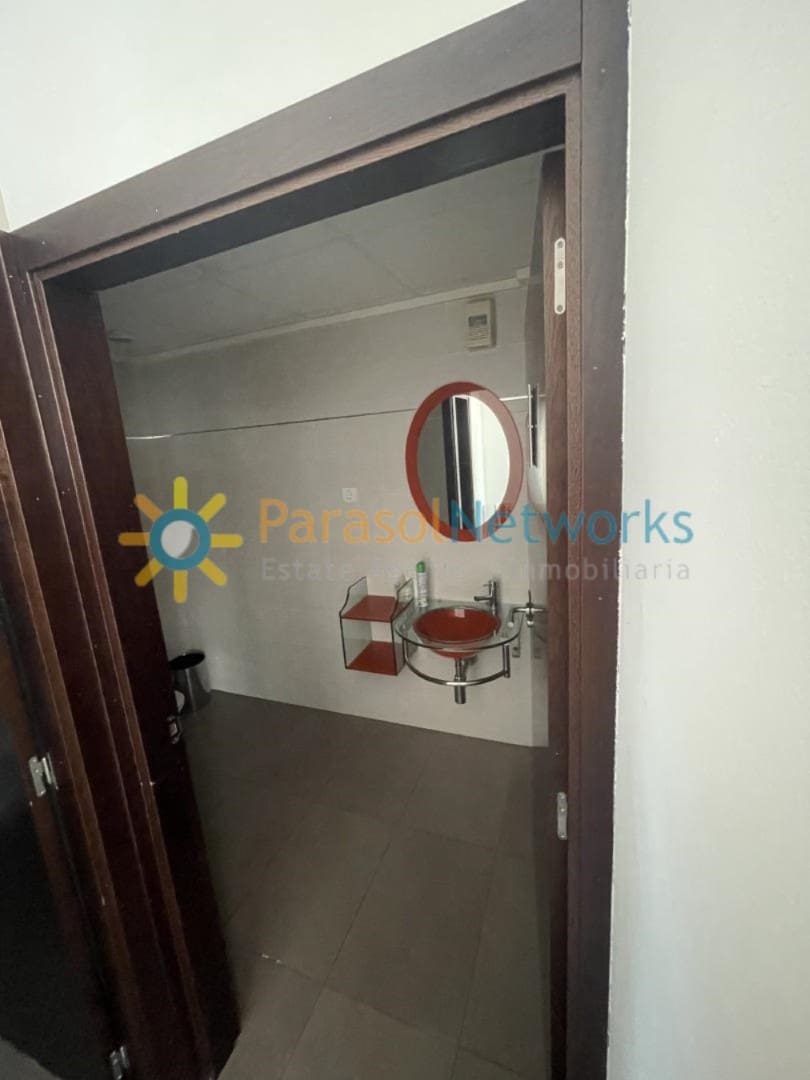 Commerciale in vendita in Xeraco - 130.000 € (Rif: 10012605)