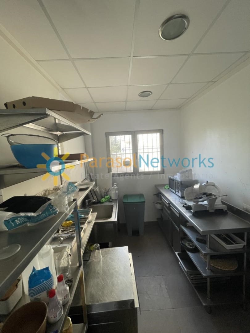 Commerciale in vendita in Xeraco - 130.000 € (Rif: 10012605)