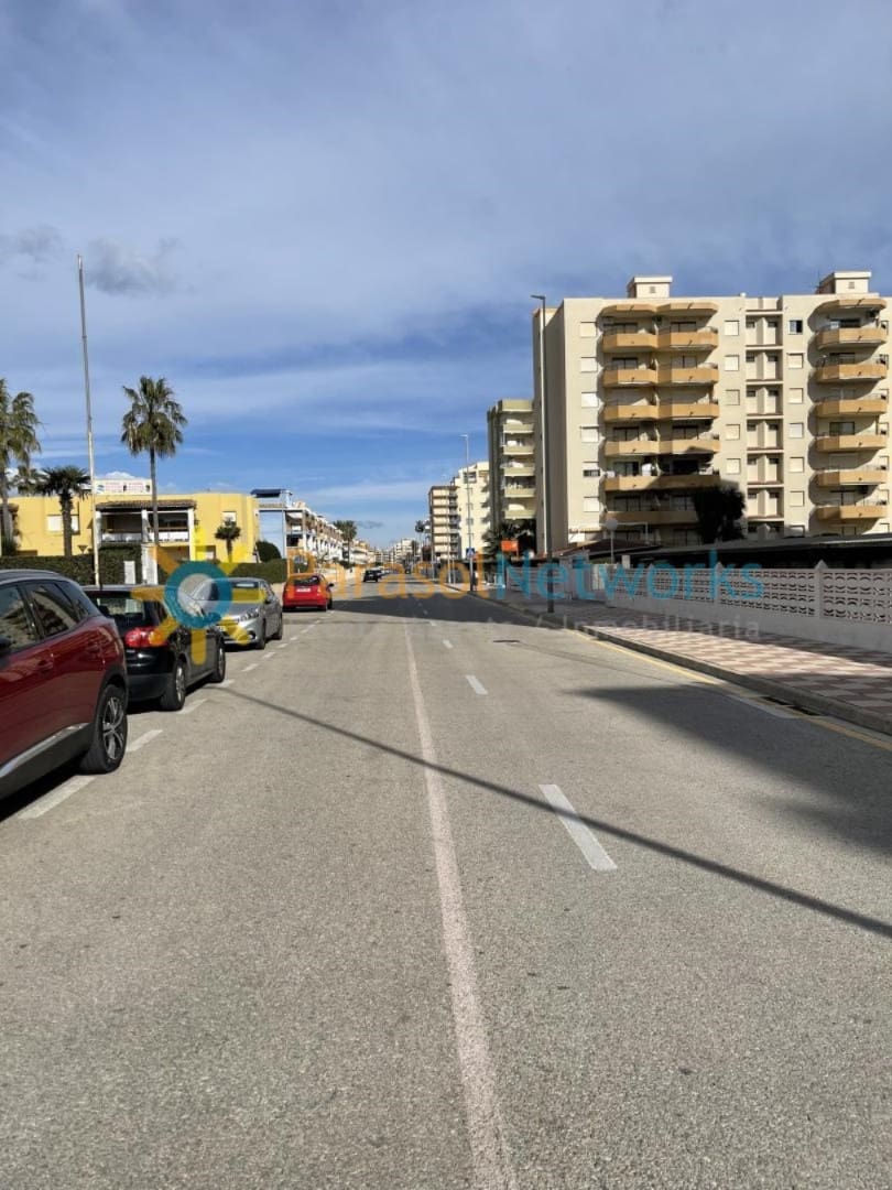 Commerciale in vendita in Xeraco - 130.000 € (Rif: 10012605)