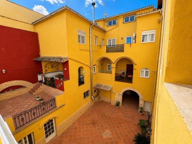 4 bedroom Townhouse for sale in Xàtiva - € 1,500,000 (Ref: 10014756)