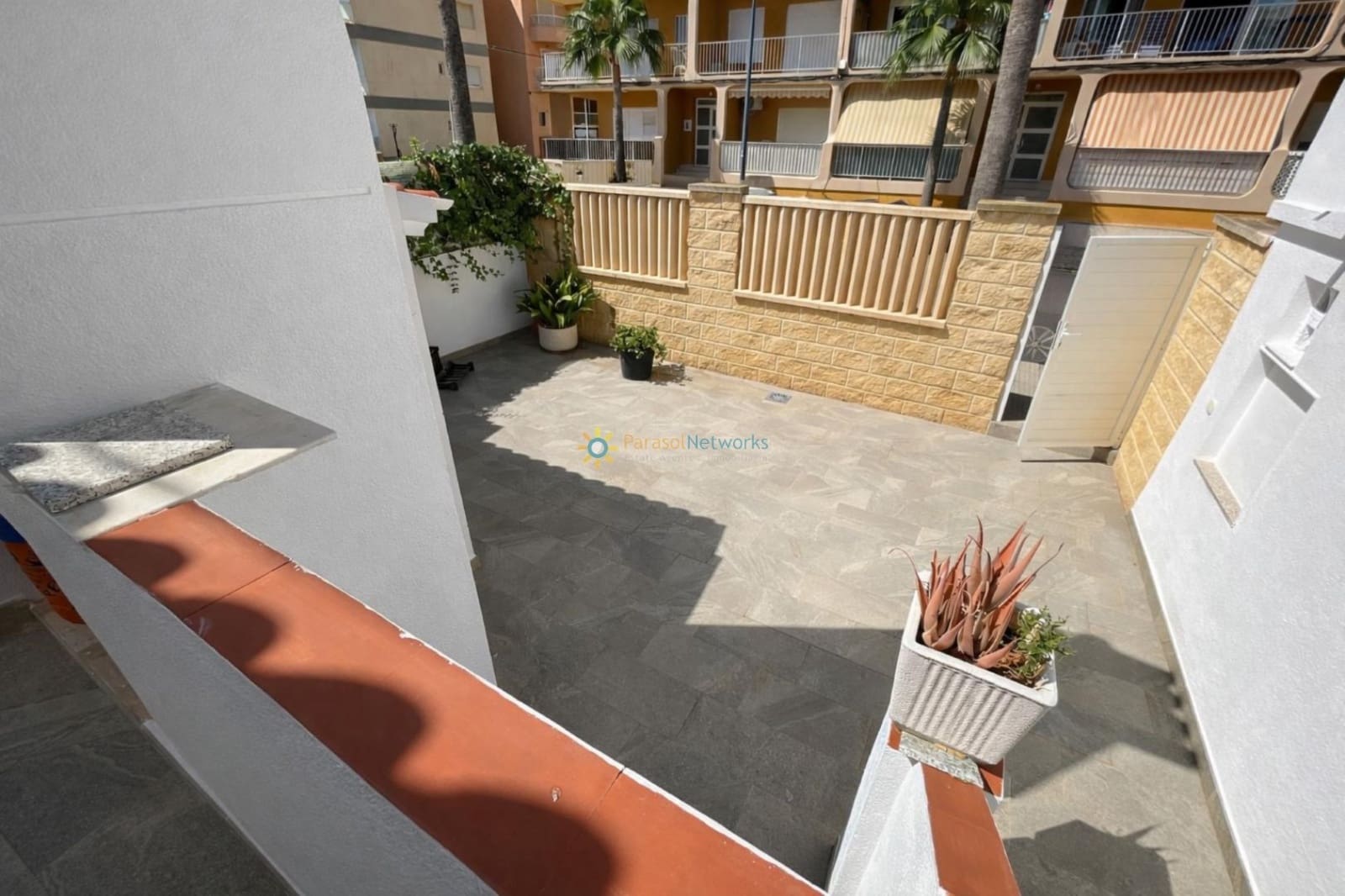 4 bedroom Villa for sale in Miramar with garage - € 495,000 (Ref: 10014893)
