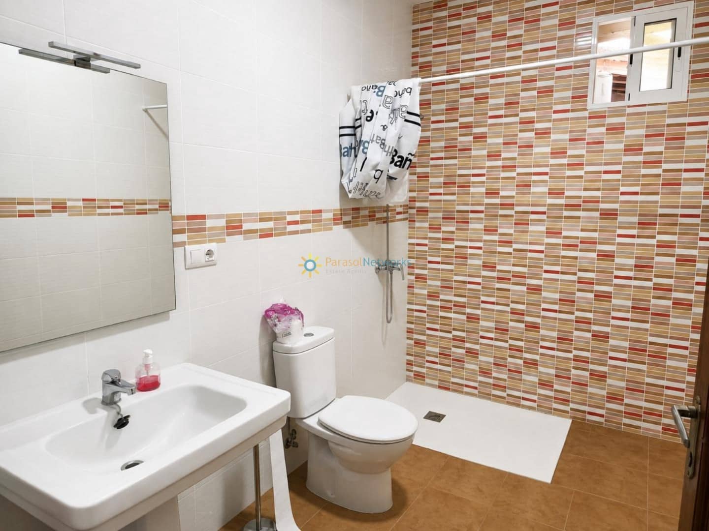 8 soverom Hus til salgs i Alcantera de Xuquer - € 200 000 (Ref: 10015860)