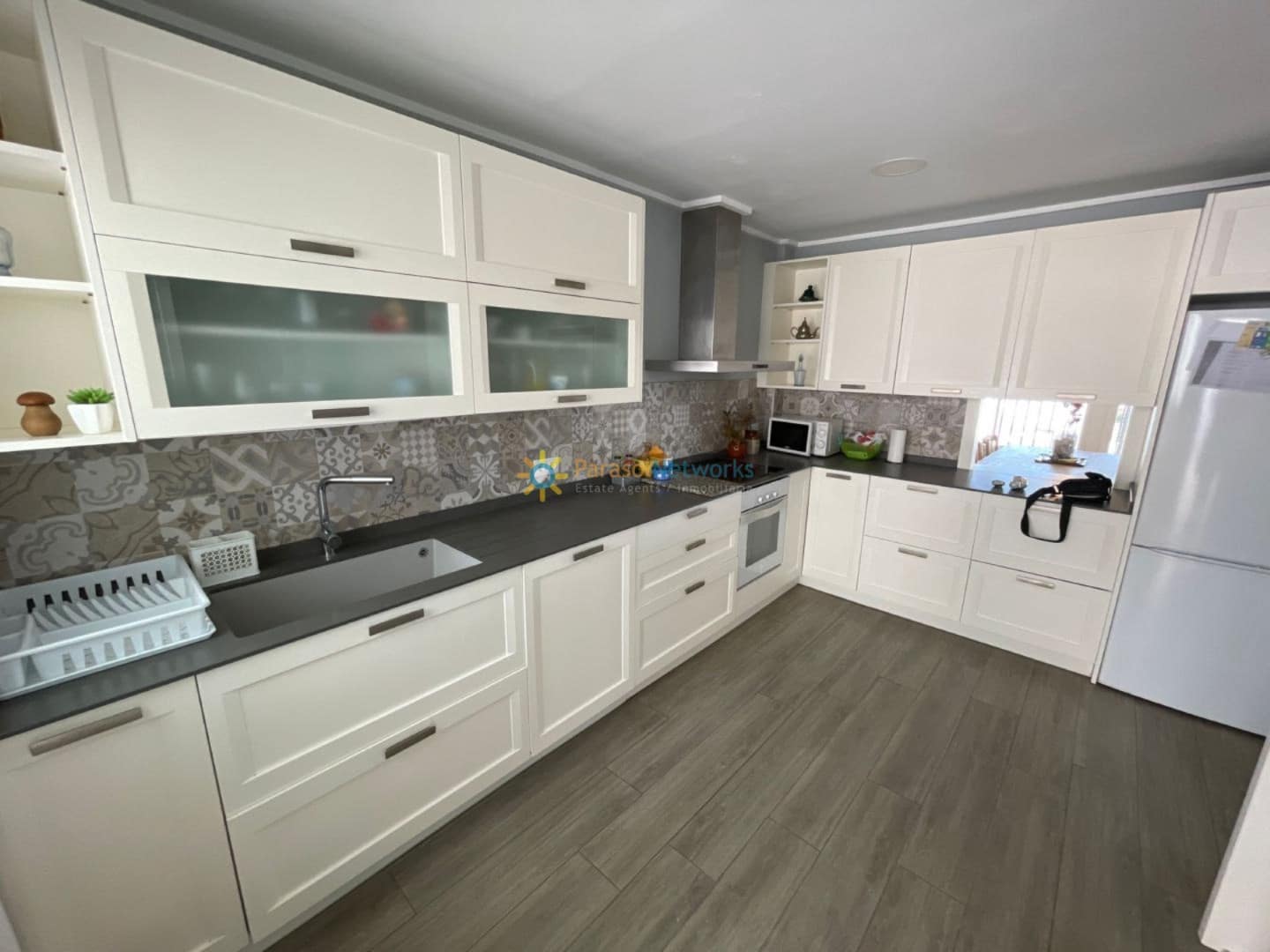 4 Zimmer Villa zu vermieten in Miramar mit Garage - 1.800 € (Ref: 10016511)