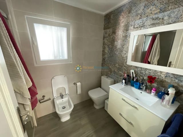 4 Zimmer Villa zu vermieten in Miramar mit Garage - 1.800 € (Ref: 10016511)