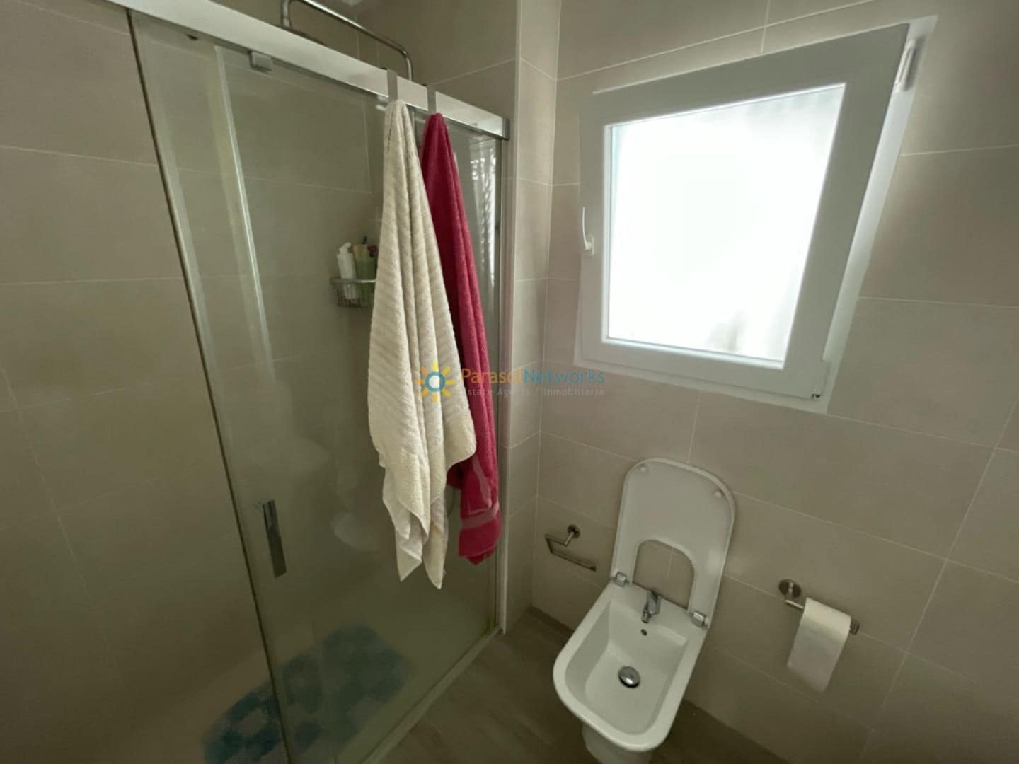 4 Zimmer Villa zu vermieten in Miramar mit Garage - 1.800 € (Ref: 10016511)