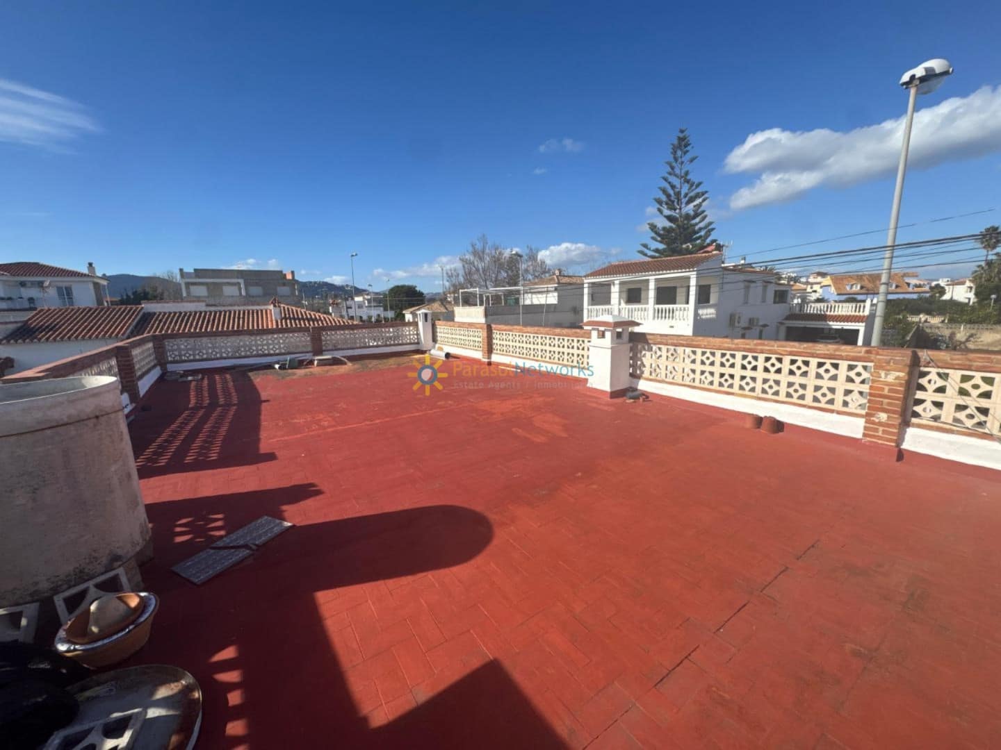2 camera da letto Villa in vendita in Oliva con garage - 335.000 € (Rif: 10016601)
