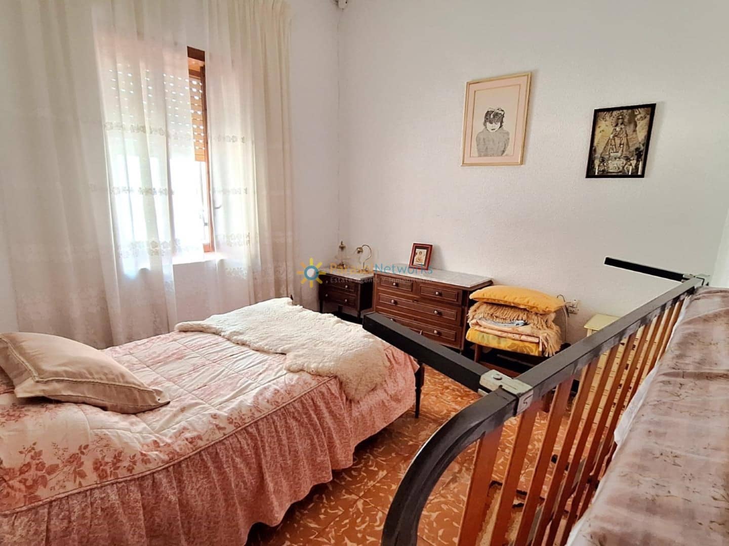 5 bedroom Townhouse for sale in Montaverner with garage - € 92,000 (Ref: 10016830)