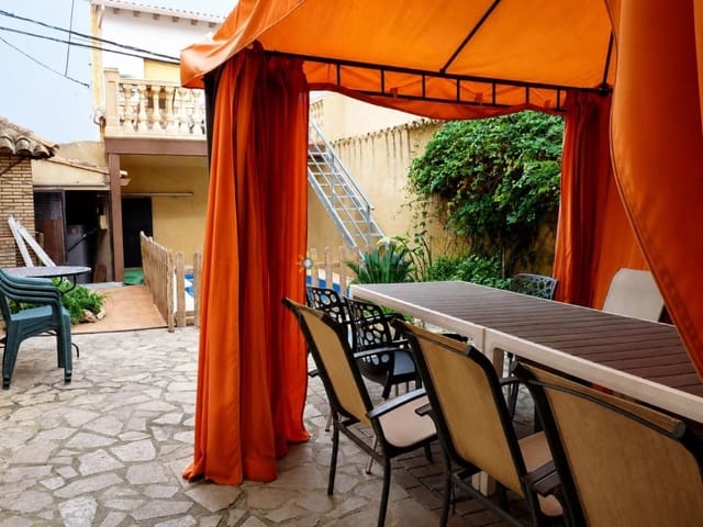 5 bedroom Hotel for sale in Palomar with pool - € 199,000 (Ref: 10019678)
