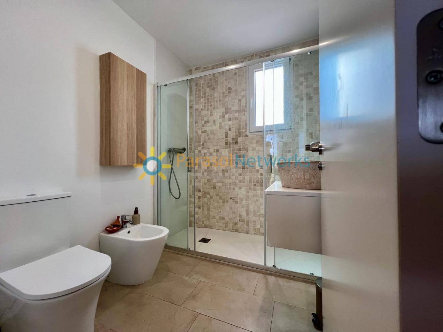 3 bedroom Apartment for rent in Oliva - € 750 (Ref: 10021187)