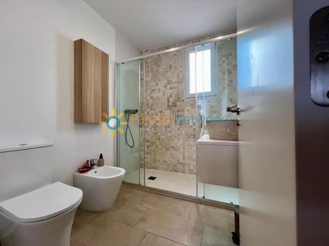 3 Zimmer Apartment zu vermieten in Oliva Playa, Oliva - 750 € (Ref: 10021187)