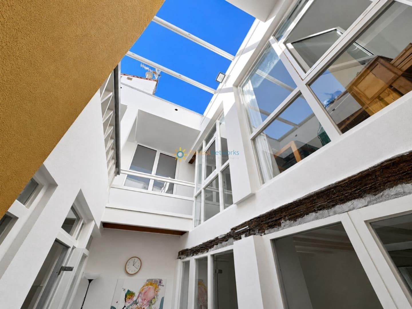 5 makuuhuone Omakotitalo myytävänä paikassa Oliva - 245 000 € (Ref: 10021404)