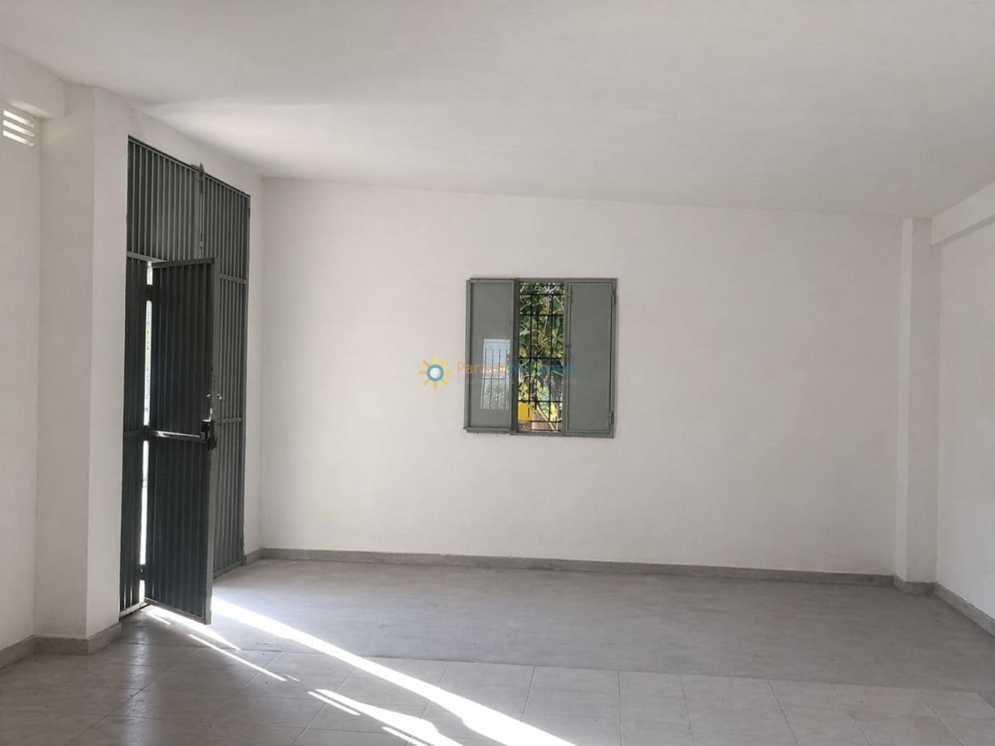 1 bedroom Townhouse for sale in Albaida with garage - € 100,000 (Ref: 10021685)