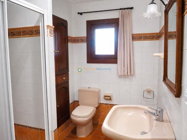 Chalet de 5 habitaciones en La Font d'En Carròs en venta con piscina garaje - 560.000 € (Ref: 10023104)