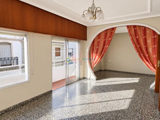 4 bedroom Apartment for sale in Oliva Pueblo, Oliva - € 165,000 (Ref: 10023352)