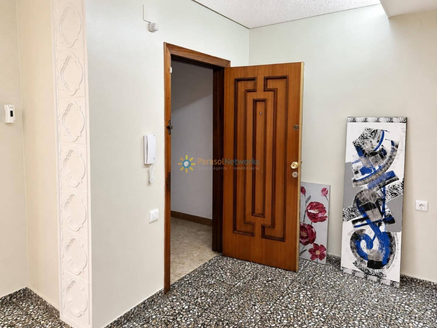 4 bedroom Apartment for sale in Oliva - € 165,000 (Ref: 10023352)