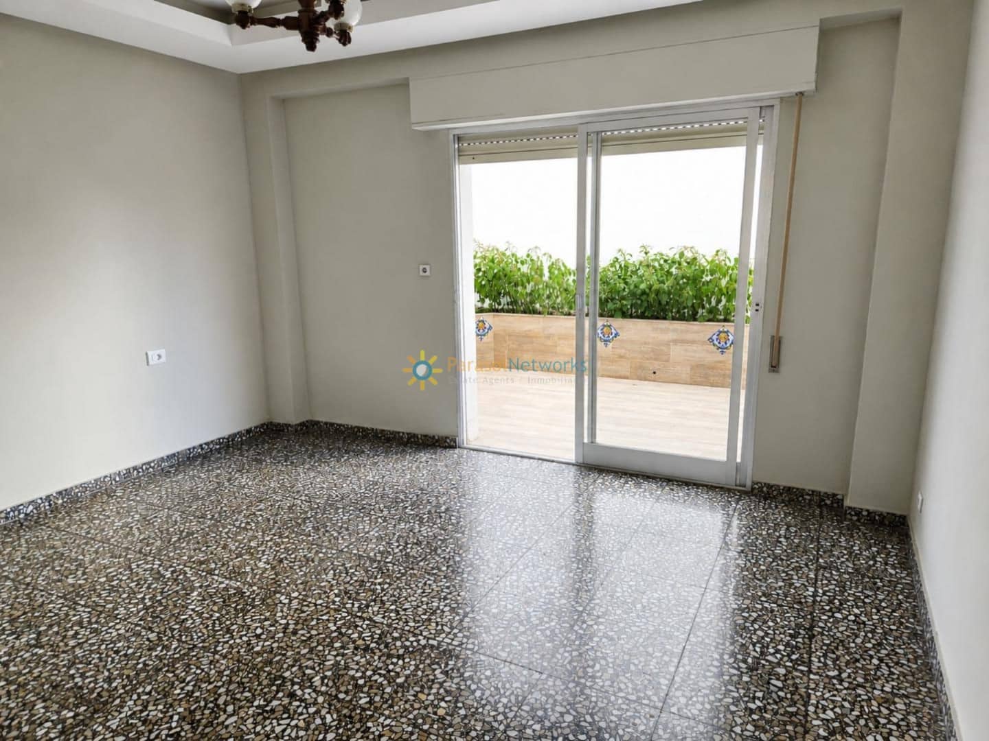 4 bedroom Apartment for sale in Oliva - € 165,000 (Ref: 10023352)