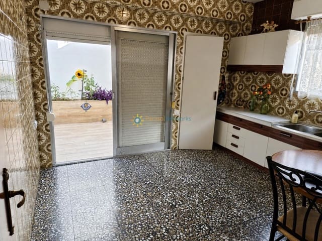 4 bedroom Apartment for sale in Oliva Pueblo, Oliva - € 165,000 (Ref: 10023352)