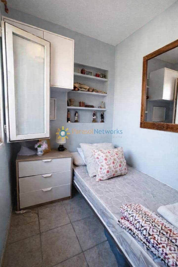 3 sovrum Villa till salu i Oliva - 230 000 € (Ref: 10023400)