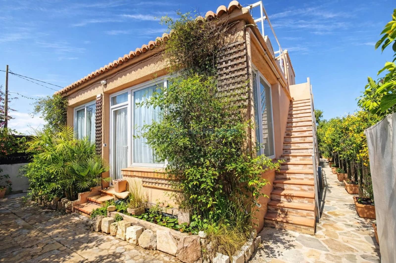 3 sovrum Villa till salu i Oliva - 230 000 € (Ref: 10023400)
