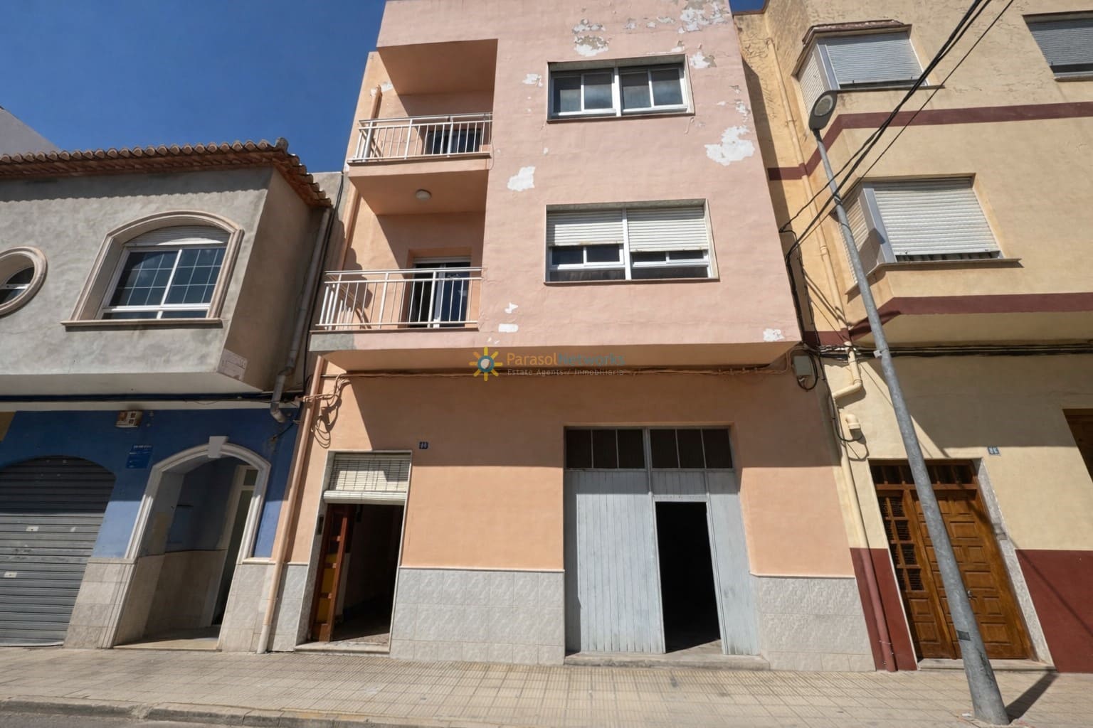 3 bedroom Townhouse for sale in Palma de Gandia with garage - € 180,000 (Ref: 10024880)