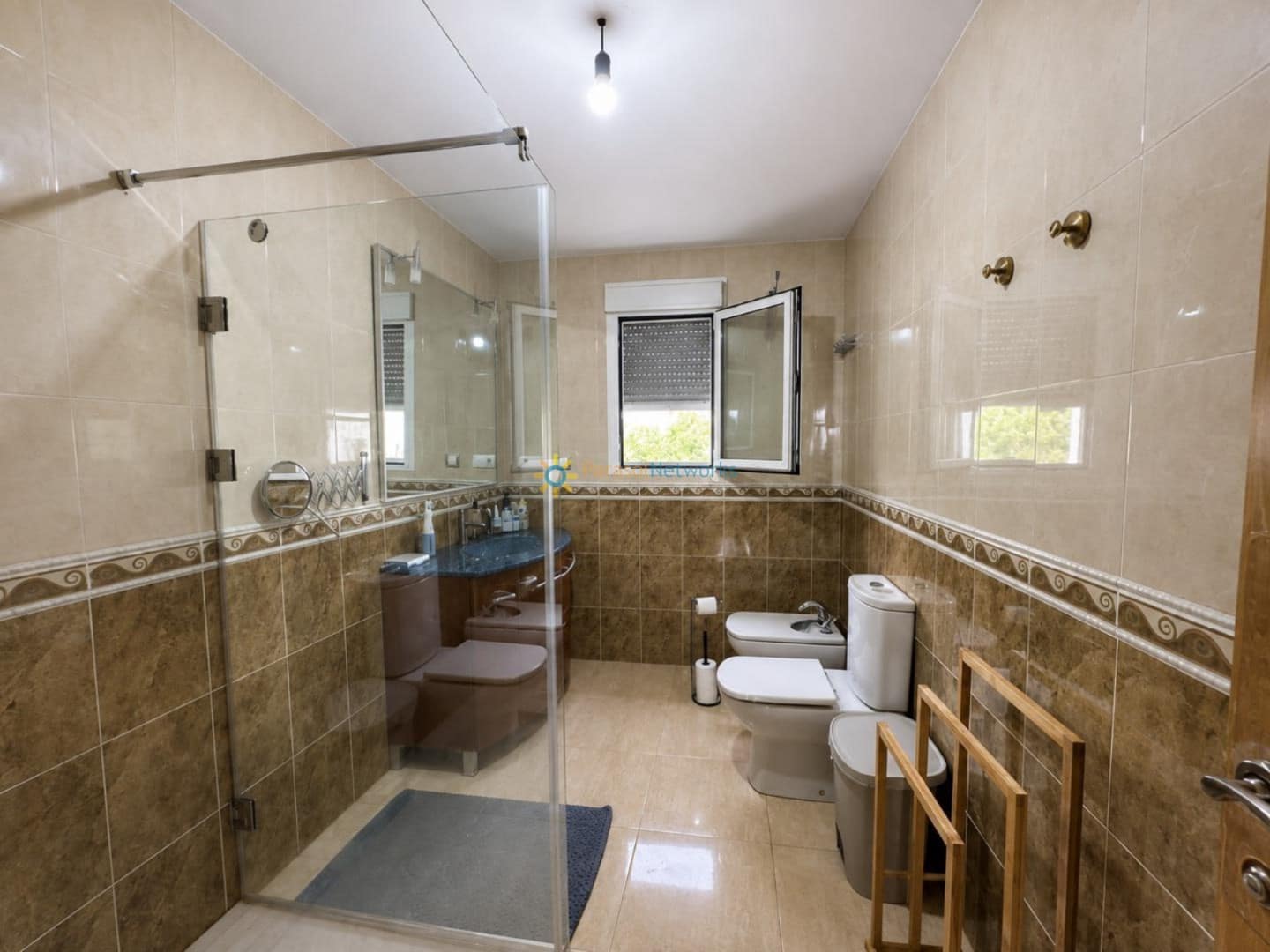5 sovrum Villa till salu i Ontinyent med pool garage - 439 000 € (Ref: 10024943)