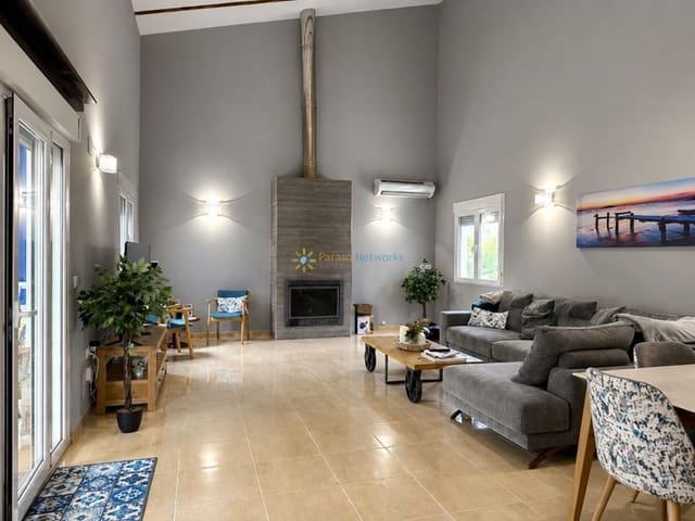 5 sovrum Villa till salu i Ontinyent med pool garage - 439 000 € (Ref: 10024943)