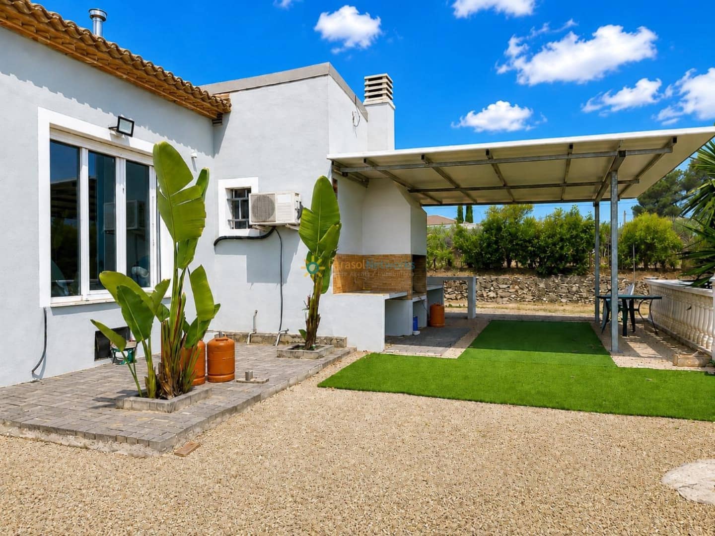 5 sovrum Villa till salu i Ontinyent med pool garage - 439 000 € (Ref: 10024943)
