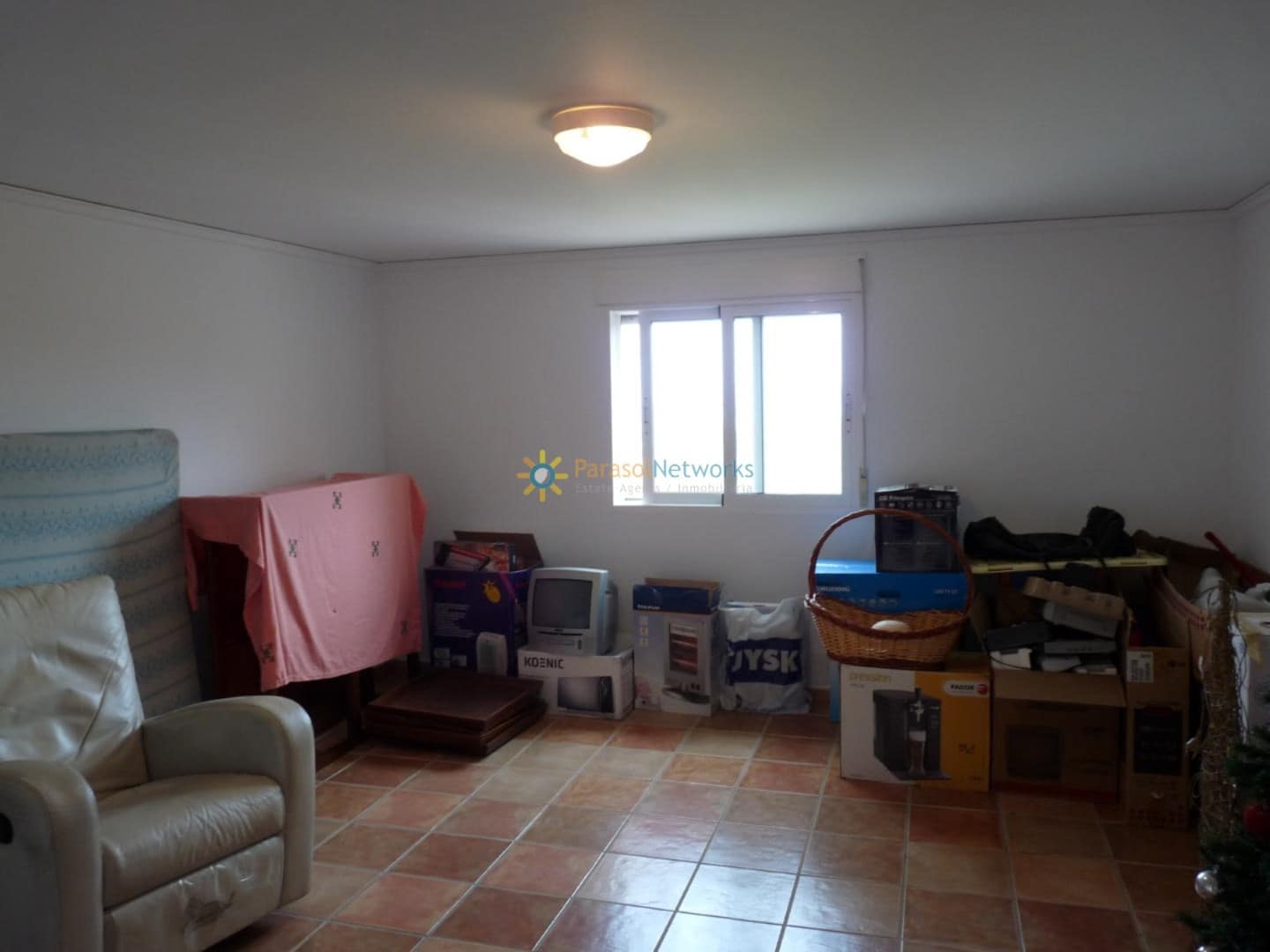 8 chambre Villa/Maison à vendre à Oliva avec garage - 550 000 € (Ref: 10024944)