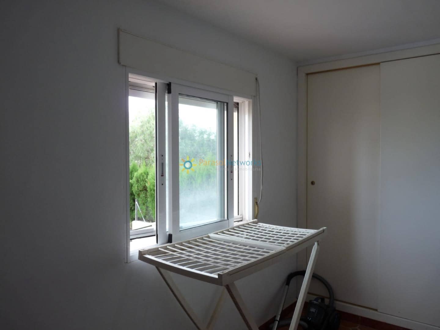8 chambre Villa/Maison à vendre à Oliva avec garage - 550 000 € (Ref: 10024944)