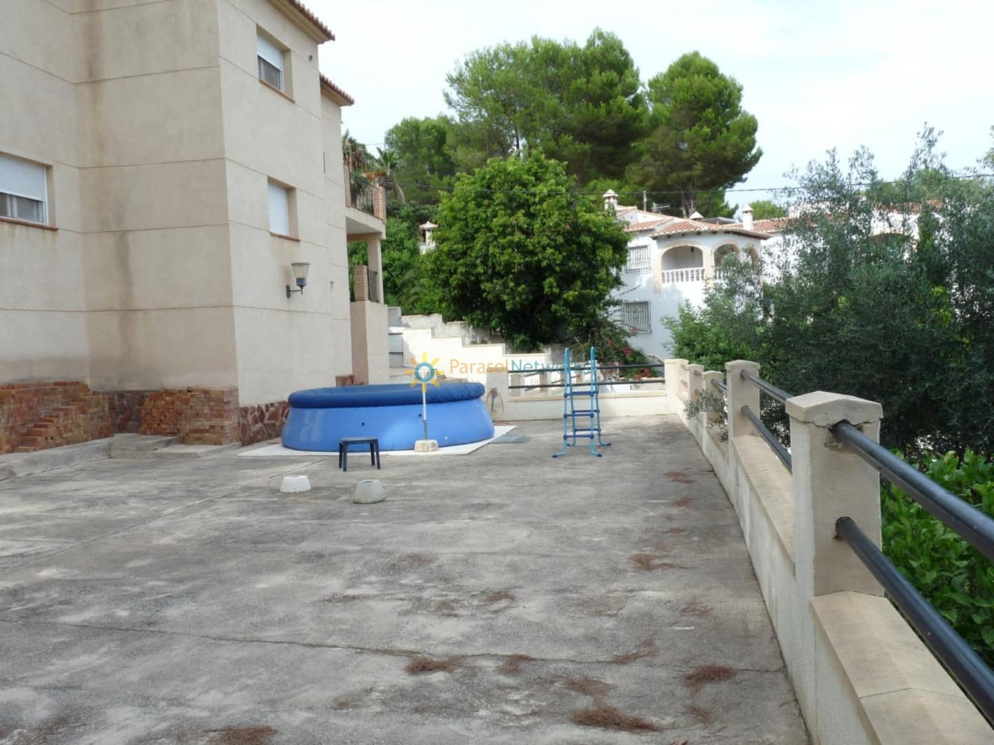 8 chambre Villa/Maison à vendre à Oliva avec garage - 550 000 € (Ref: 10024944)