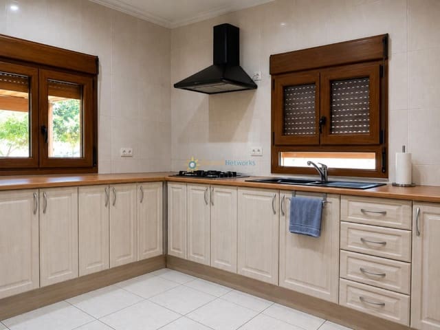 3 camera da letto Villa in vendita in Ontinyent con piscina garage - 250.000 € (Rif: 10024945)