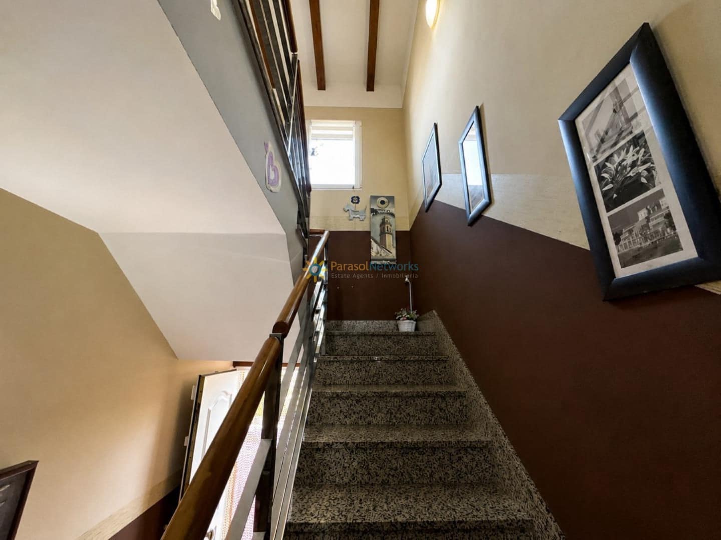 4 quarto Moradia para venda em Beniganim com garagem - 375 000 € (Ref: 10026241)