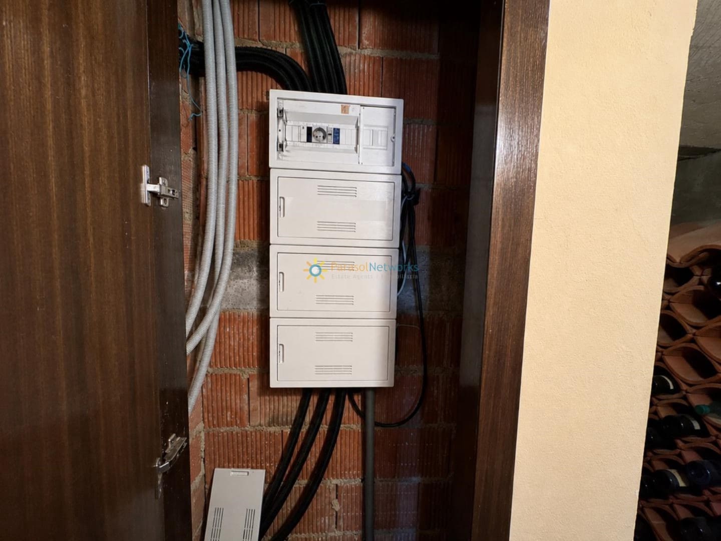 4 quarto Moradia para venda em Beniganim com garagem - 375 000 € (Ref: 10026241)