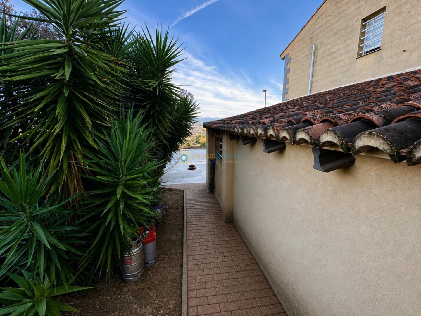 4 quarto Moradia para venda em Beniganim com garagem - 375 000 € (Ref: 10026241)